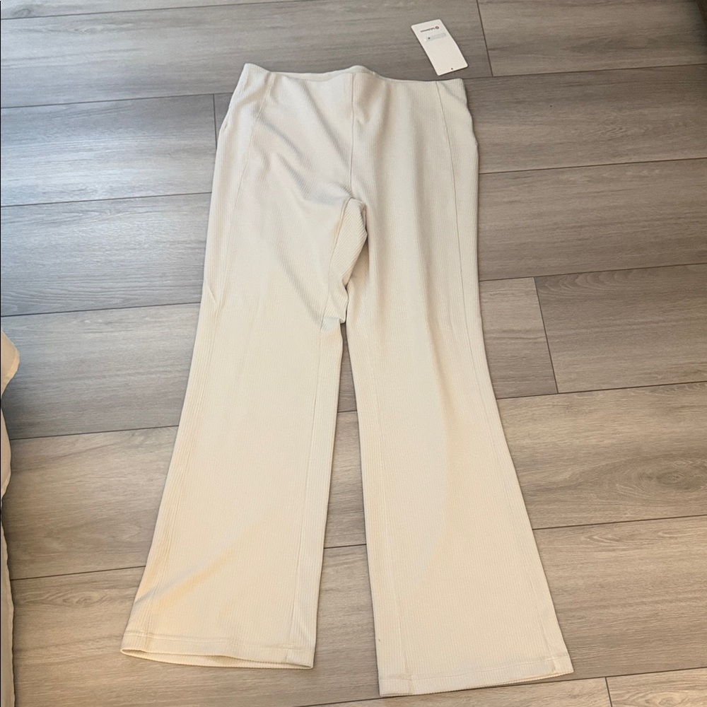 Lululemon Ribbed Softstreme Flared Pant *Regular - Picture 2 of 3